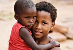 Menularkan Perilaku Menyimpang untuk Atasi Gizi Buruk