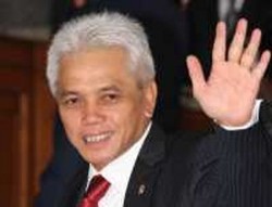 Hatta Rajasa Buka IIMS 2011