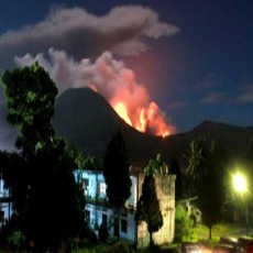  Menko Kesra: Situasi di Gunung Lokon Terkendali & Logistik Aman