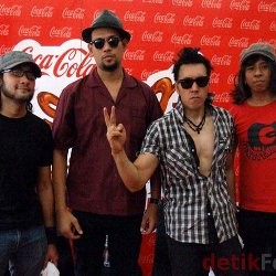 Naif Gokil di Java RockinLand 2011