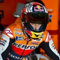 Stoner Langsung Unjuk Kekuatan di Laguna Seca