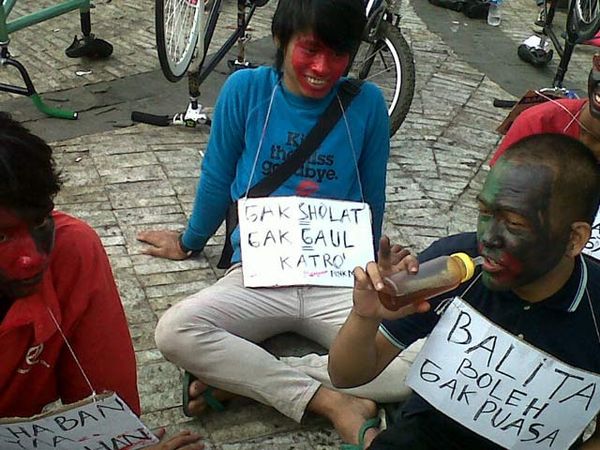 Punk Muslim Sambut Ramadan