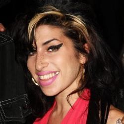 Amy Winehouse Meninggal Dunia