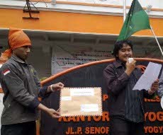 Warga Yogyakarta Tuntut KPK Usut Tuntas Kasus Nazaruddin