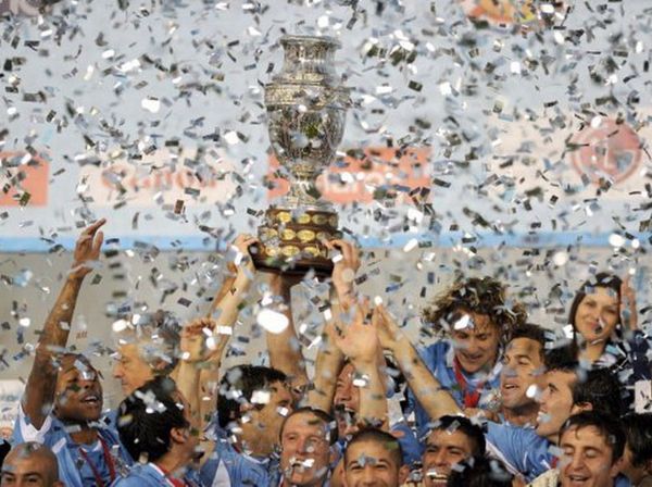 Kini Uruguay Ada di Langit