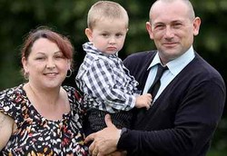 Bocah dengan 20 Tumor di Tubuhnya