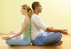 Meditasi Bisa Membuat Kinerja Otak Selalu Muda