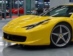 10 Mobil Favorit Pembalap Motor Top Dunia 