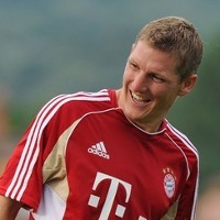 Heynckes Tentang Schweini dan Vidal