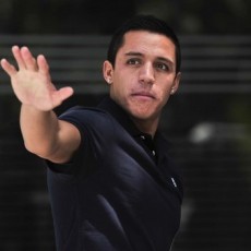 Sanchez Tunggu Cesc di Barca