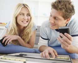 3 Trik Mengubah Status Teman Menjadi Kekasih