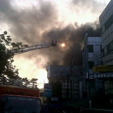 Toko yang Terbakar di Sawah Besar Pabrik Isi Korek Gas Tokai