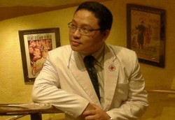 dr Andreas Prasadja, Spesialis Tukang Intip Orang Tidur