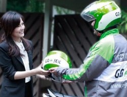 Bisnis Ojek ala Lulusan Harvard 