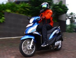 Test Ride Honda Spacy Helm In