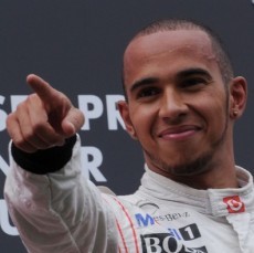 Tekad Hamilton Jaga Momentum