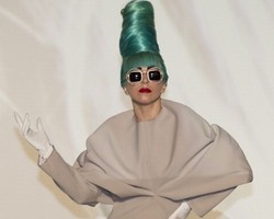 Lady Gaga Segera Terjun ke Dunia Akting