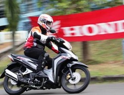 Test Ride Honda Blade Generasi Baru