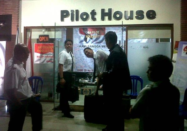 Pilot Garuda Mogok Kerja