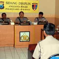 Polisi Pemukul Wartawan Trans7 Hanya Disel 7 Hari