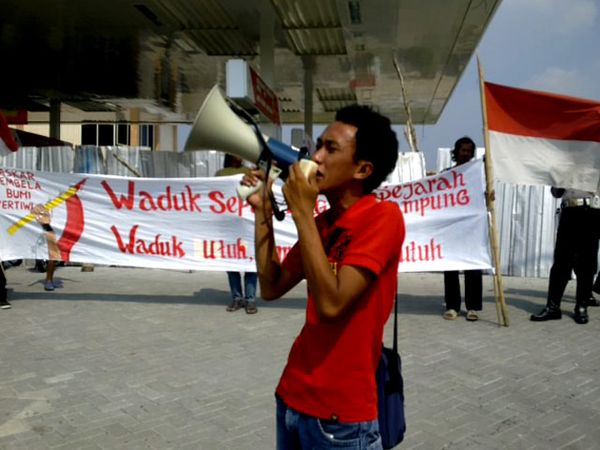 Aksi Penolakan Ruislag Waduk Sepat Lidah Kulon