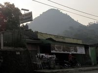 Inidia Gunung Lalakon