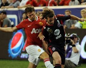 Fergie Puji Fleksibilitas Jones