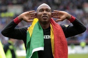 Lontarkan Tuduhan Korupsi, Diouf Diskors 5 Tahun