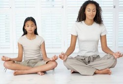 Cocokkah Yoga untuk Anak-Anak?