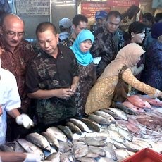 Ayi Senang Pedagang di Kosambi tidak Nakal