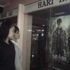 Tayang Terakhir, Puluhan Pecinta Film Harry Potter Rela Antre