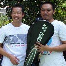 Masyarakatkan Bulutangkis, Taufik Hidayat Benahi Lapangan