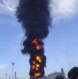 Kilang Minyak di Meksiko Meledak, 2 Tewas 