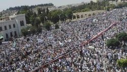 Serangan Tank Militer Suriah Tewaskan 67 Demonstran