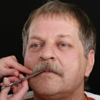 Cegah Alergi Dengan Cuci Kumis 2 Kali Sehari