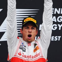 Balapan ke-200 Button Berakhir Manis