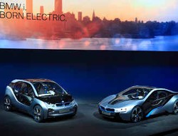 BMW Perlihatkan 2 Mobil Masa Depan