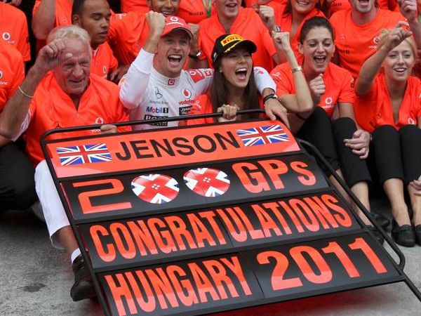 Button Juara di Balapan ke-200