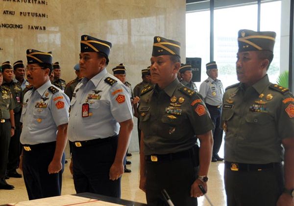 Sertijab Aspers dan Aster Panglima TNI