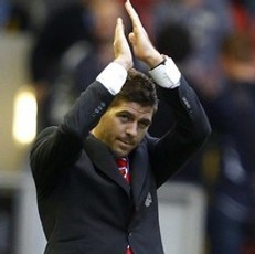 Gerrard Sudah Ditunggu Tiga Singa & Si Merah