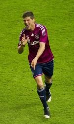 Cetak 11 Gol, Schalke ke Babak Kedua