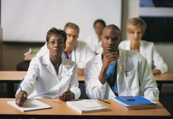 Sekolah Kedokteran Paling Minimalis, Mahasiswanya 8 Orang