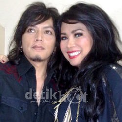 Misteri Perceraian Mendadak Titi DJ