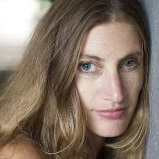 Seniman Ingin Ganti Matanya dengan Kamera