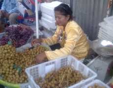 Rika Berharap Rezeki Ramadan Melalui Anggur & Kelengkeng