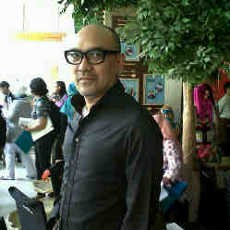 Bunga, Setrip dan Optik Print Jadi Tren Motif Baju Lebaran 2011