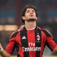 Dikaitkan dengan Chelsea, Pato Tetap Setia Milan