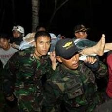 9 Korban Dievakuasi, 1 Masih Terjepit Bangkai Helikopter