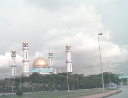 Ayo Merayakan HUT Sultan Bolkiah di Bandar Seri Begawan