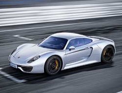 Porsche Terang-terangan Tantang Ferrari